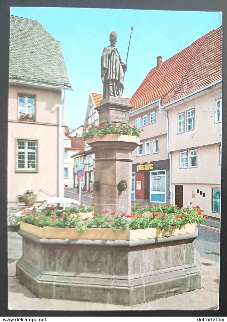 BAD HERSFELD - Standbild Von Lullus Auf Dem Lullusbrunnen Am Rathausplatz - Vg G2 - Bad Hersfeld