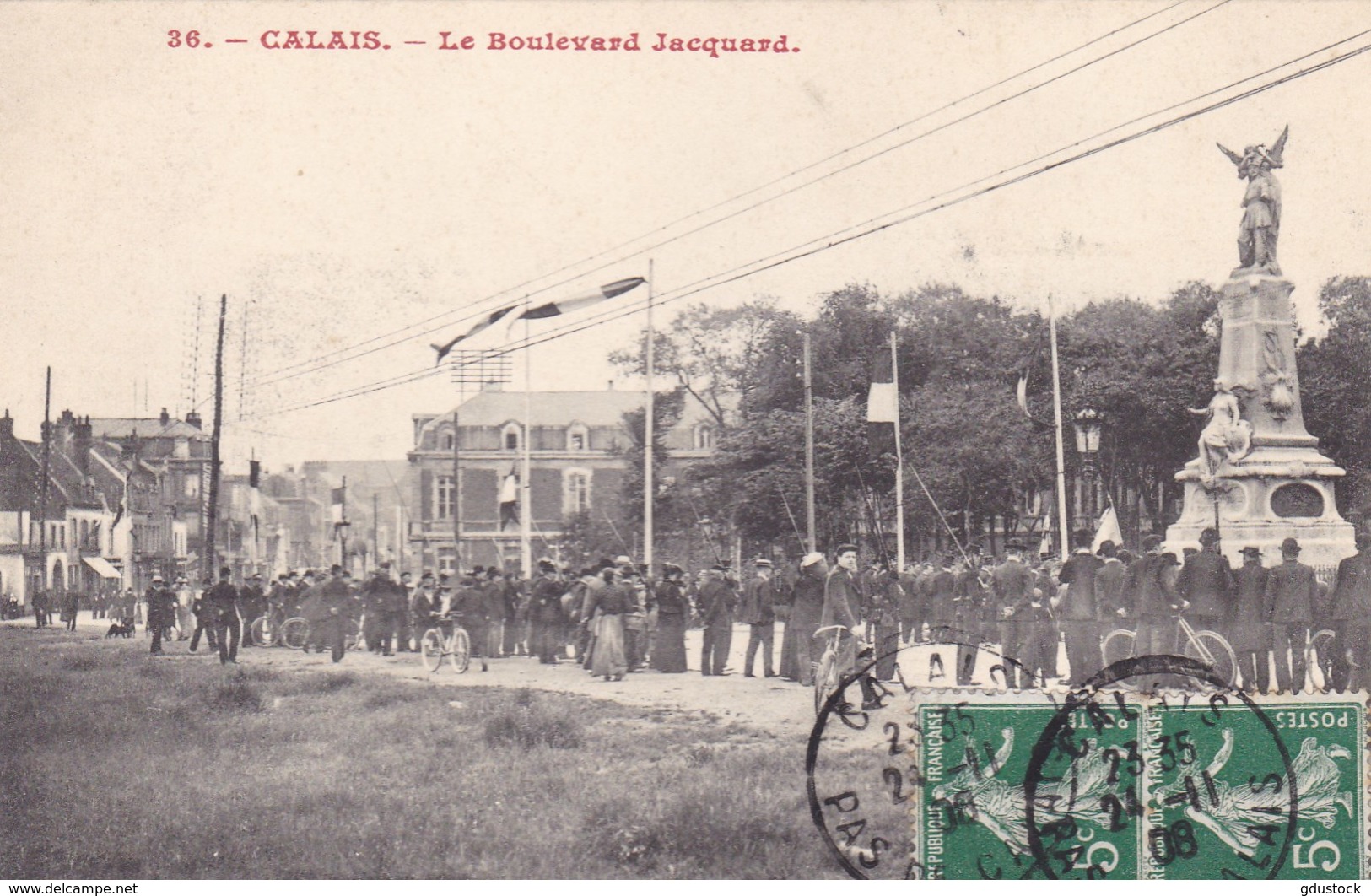 Pas-de-Calais - Le Boulevard Jacquard - Calais