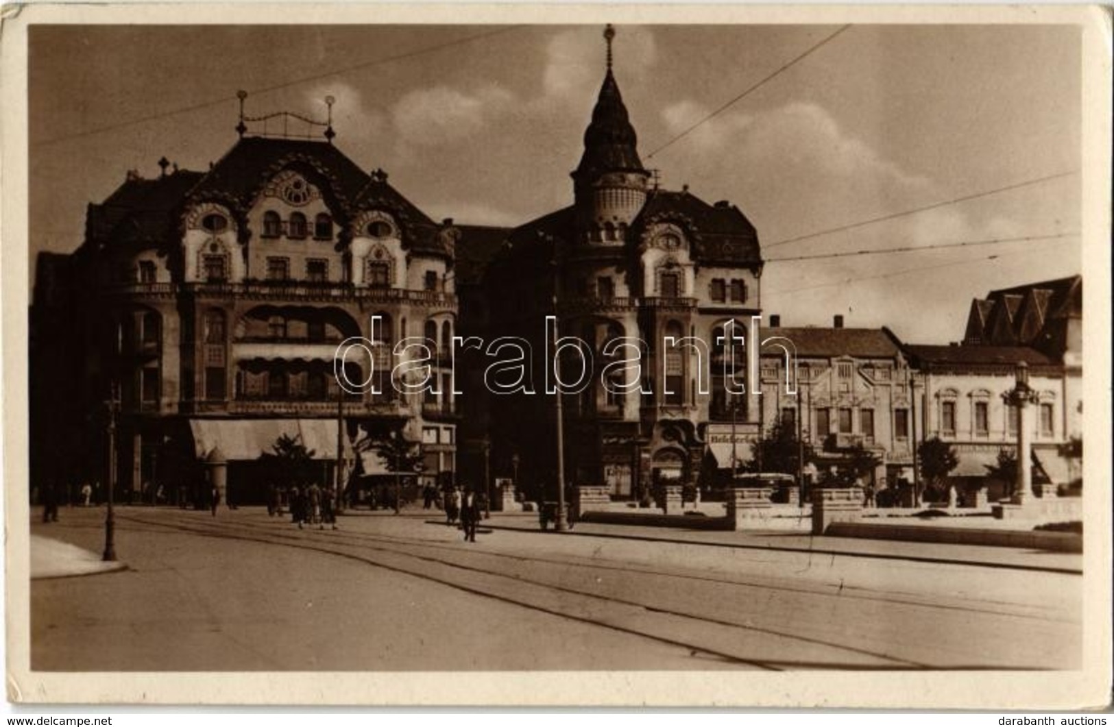 * T2 Nagyvárad, Oradea; Fekete Sas Palota, Grünberger és Hófehérke üzlete / Palatul Vulturul Negru / Palace, Shops - Ohne Zuordnung