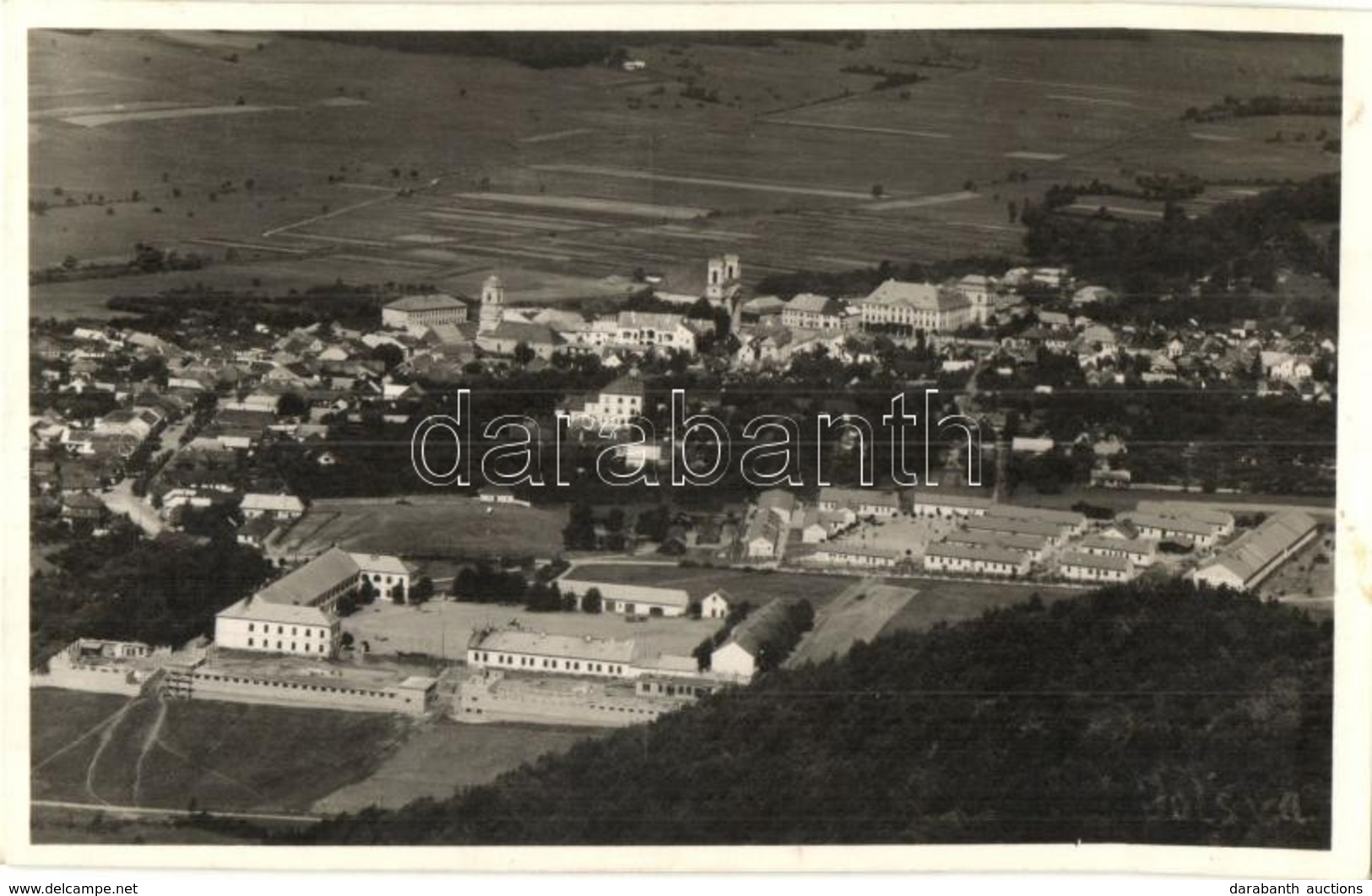 T2 Jolsva, Jelsava; Laktanya. Neubauer Lajos Fényképész / Military Barracks - Sin Clasificación