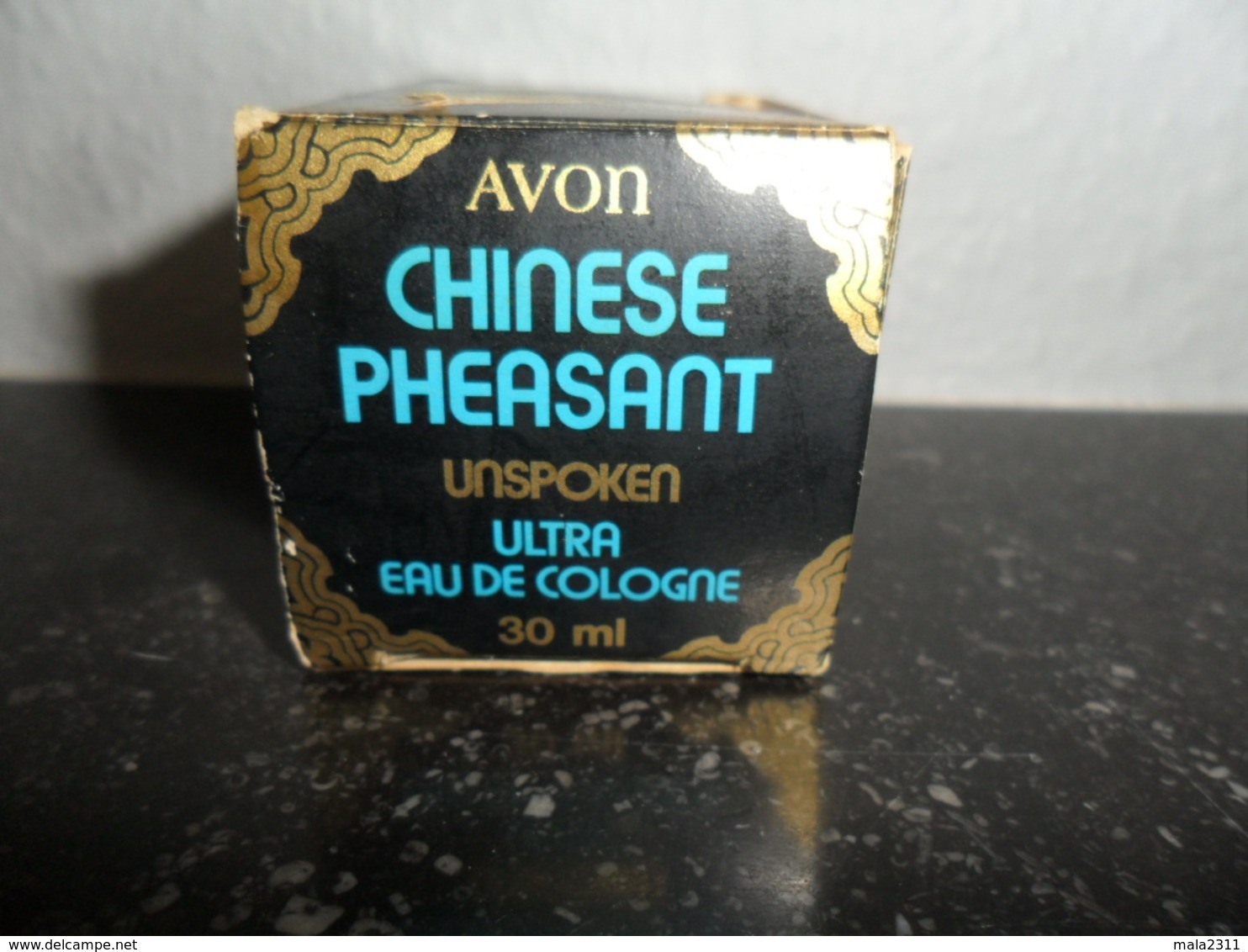 ANCIEN  FLACON  AVON  UNSPOKEN / CHINESE PHEASANT / OEUF    / EdeC    30 Ml  / PLEIN - Flacons (vides)