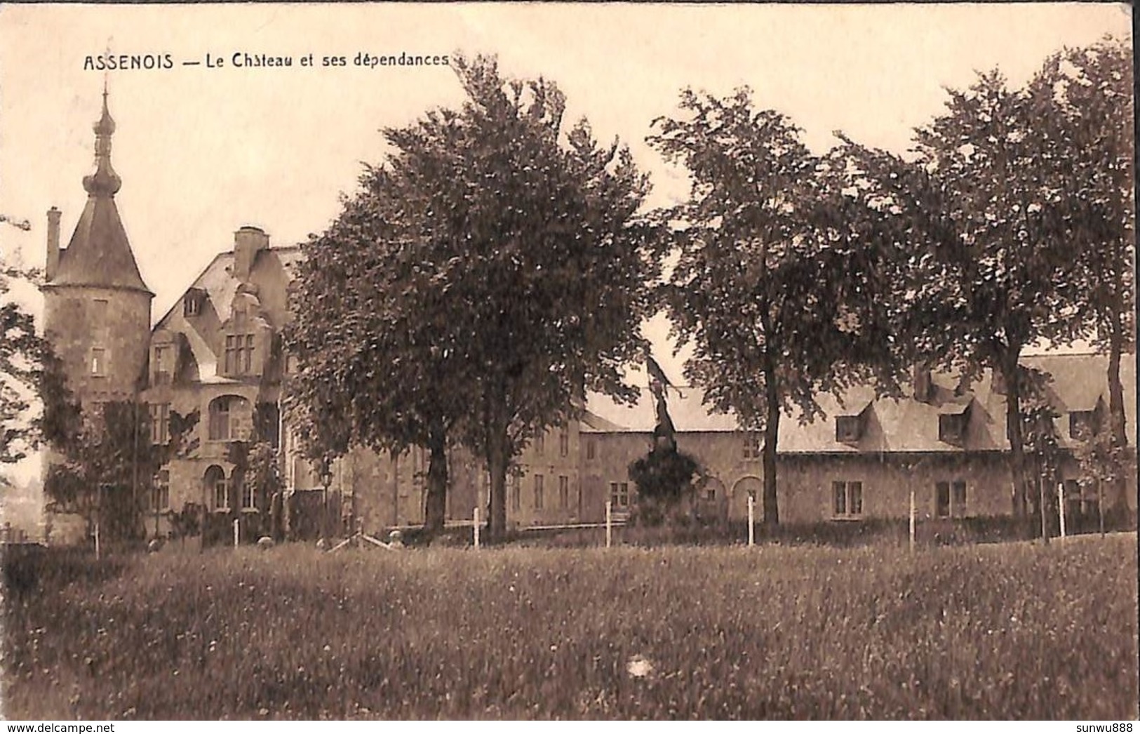 Assenois - Le Château Et Ses Dépendances (Desaix) - Vaux-sur-Sûre