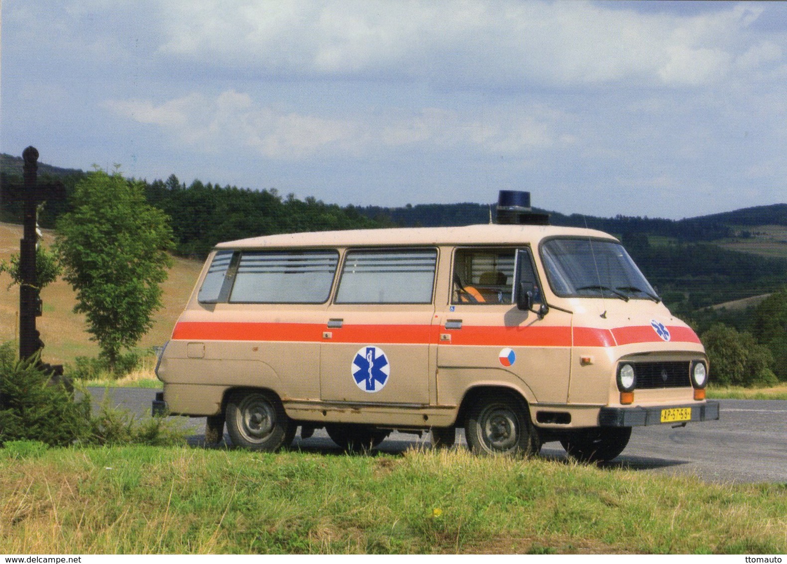 Voitures Tczech  -  SKODA 1203 Sanitni Automobil  (Vejtra Teamu Kralupy - Ambulance)  -  1990   -  CPM - Passenger Cars