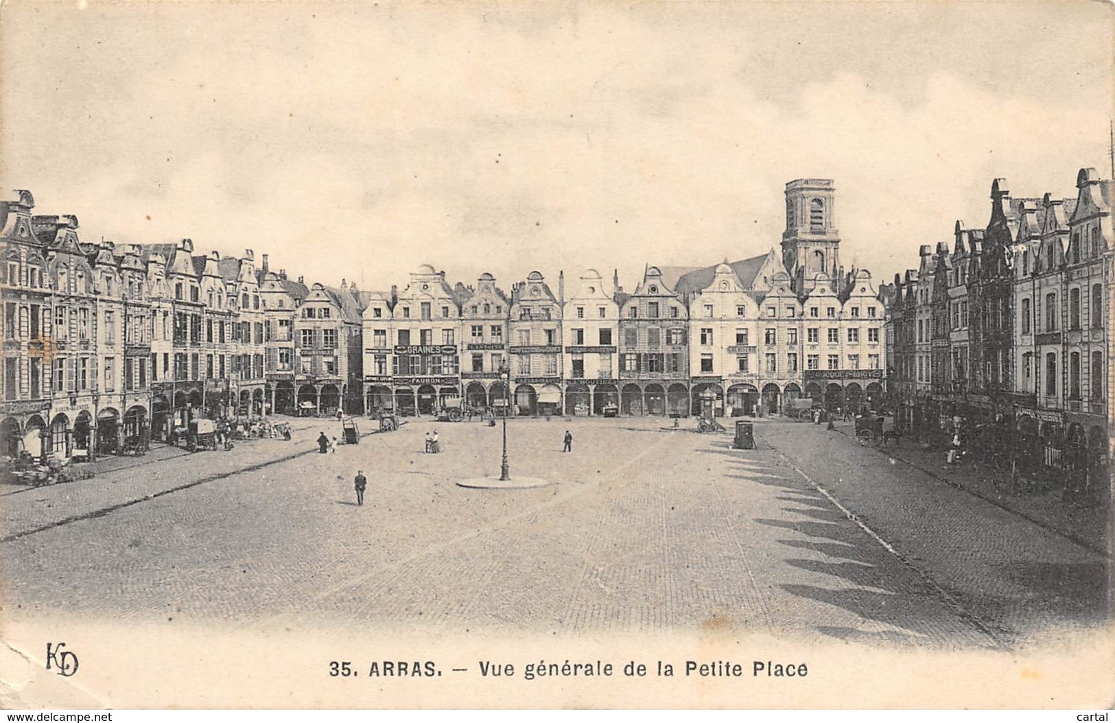 62 - ARRAS - Vue Générale De La Petite Place - Arras