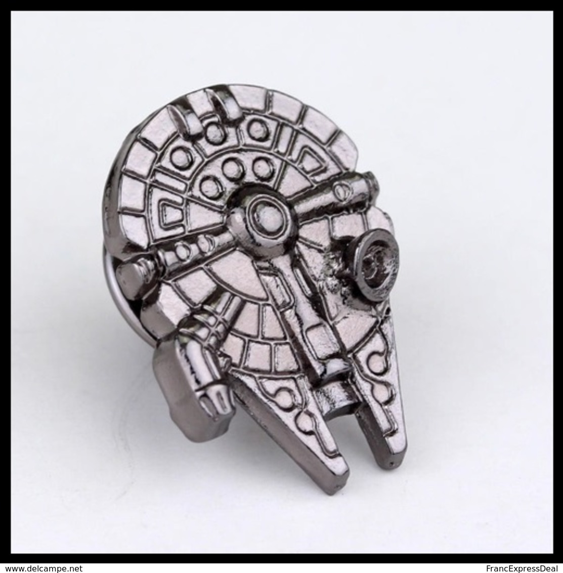 1 Pins Pin's NEUF En Métal ( Brooch ) - Star Wars Faucon Millenium Millenium Falcon - Cinéma