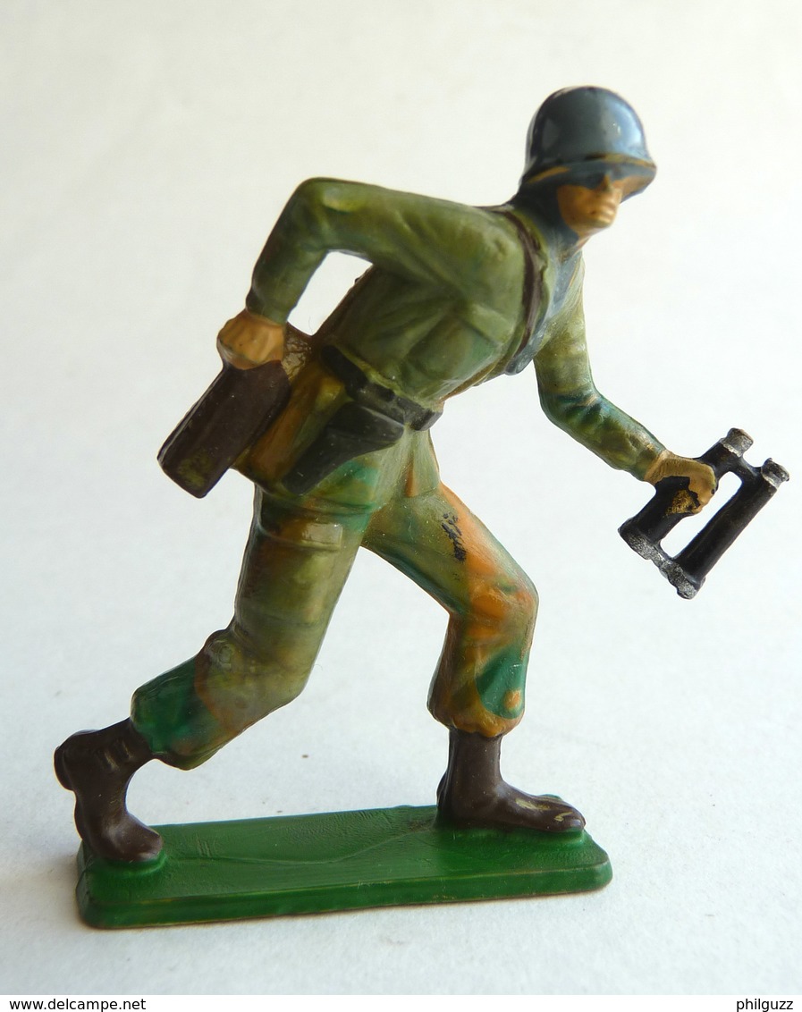 SOLDAT FIGURINE FIG STARLUX 1966 PARA CASQUE COMBATANT TENUE KAKI Jumelles (4) C3  ARMEE MODERNE - Starlux