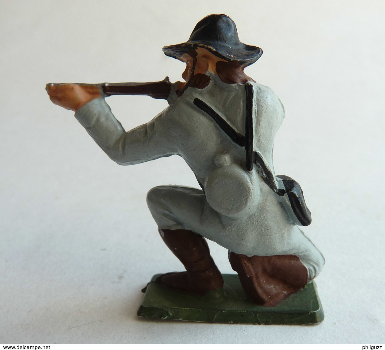 FIGURINE STARLUX SOLDAT SUDISTE SS3 TIREUR FUSIL A GENOUX 1971 Incomplet Far West Cowboy - Starlux