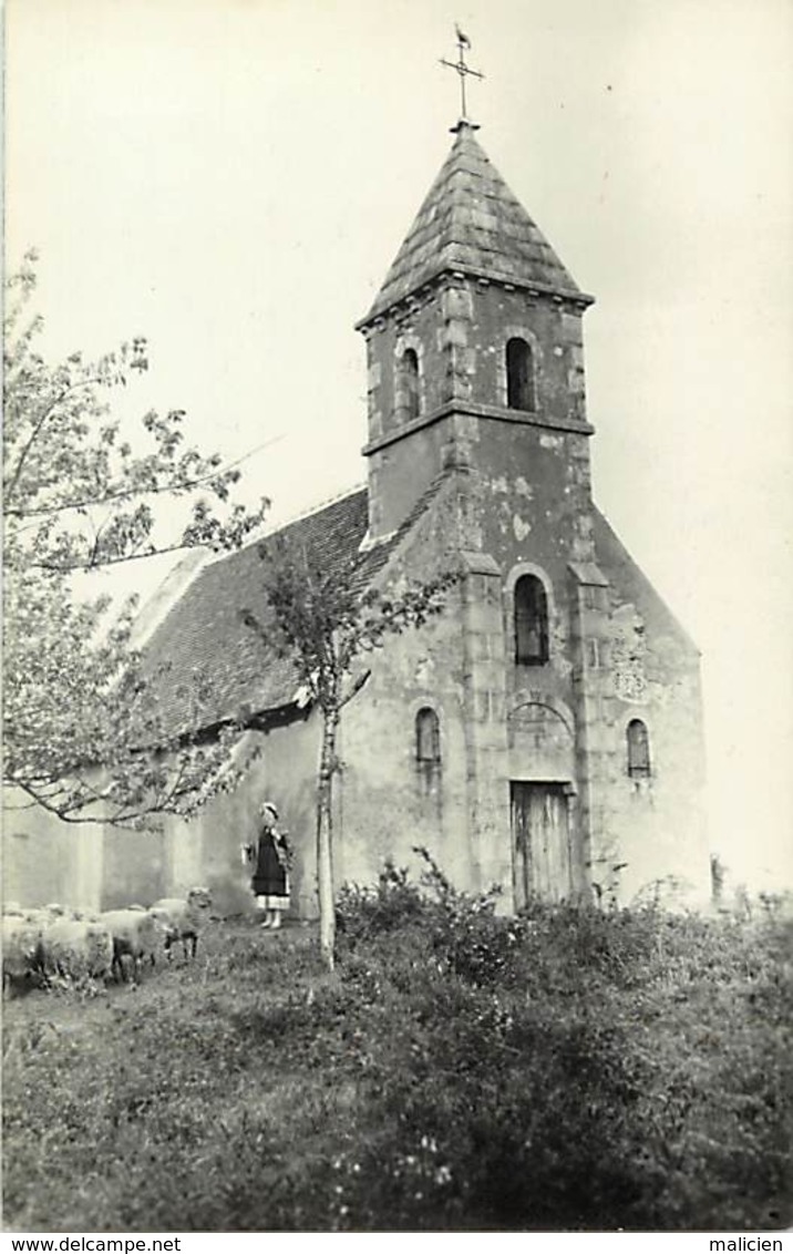 Allier.-ref-C373 - A Situer - Carte Photo D Une Eglise  - Photgraphe Vincens - Bd De Courtais - Montluçon - - Other & Unclassified