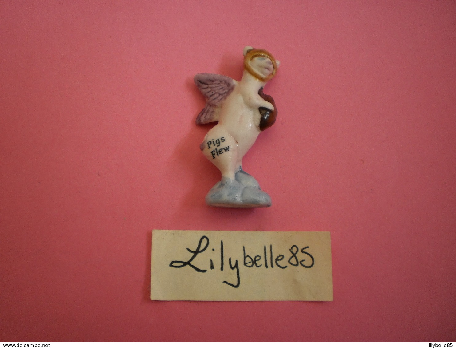 Feve Artisanale Américaine En Porcelaine - PIGS FLEW 2011 ( Feves Figurine Miniature ) RARE - Landen