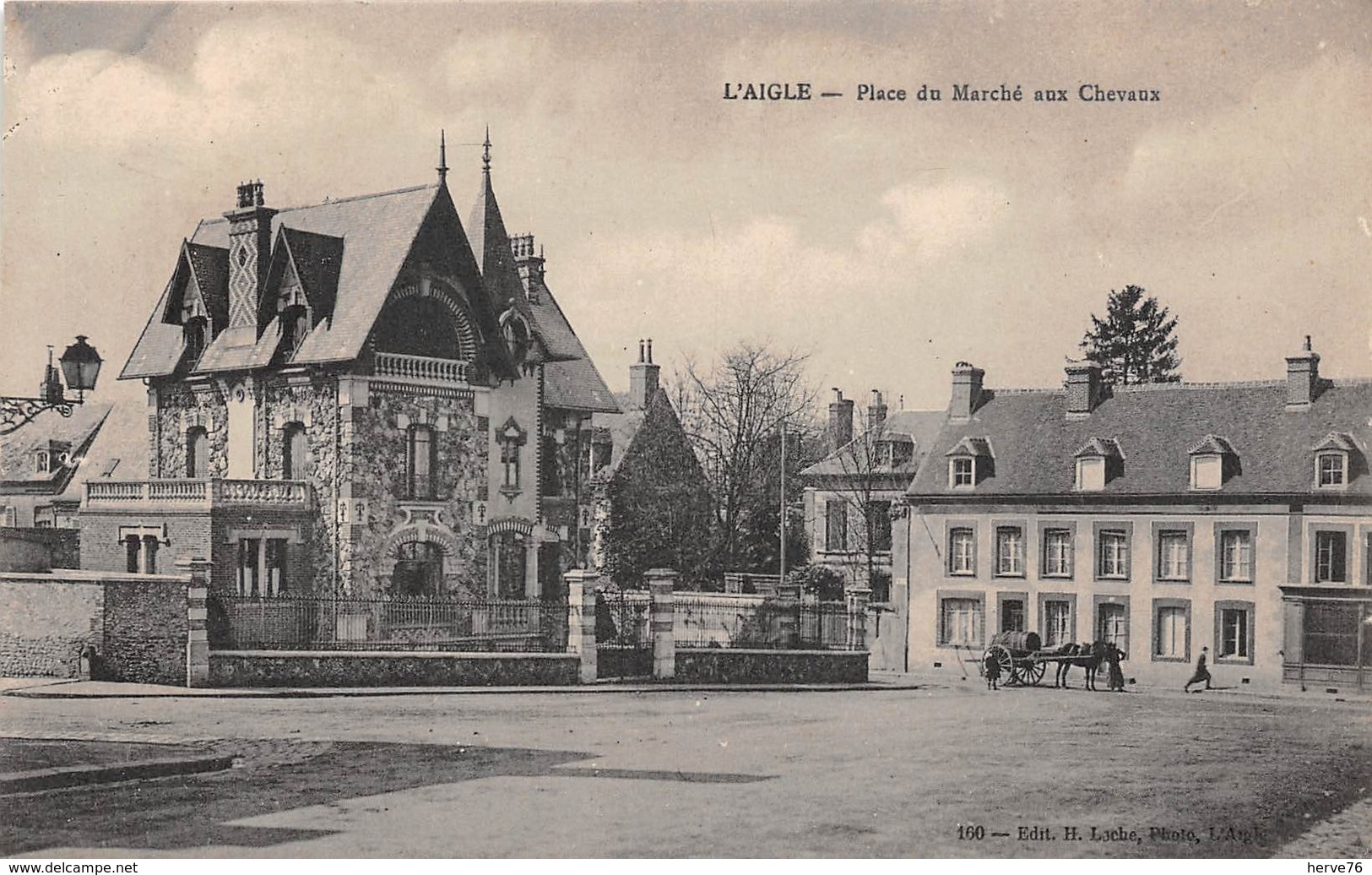 L'AIGLE - LAIGLE -  Place Du Marché Aux Chevaux - Villa - L'Aigle