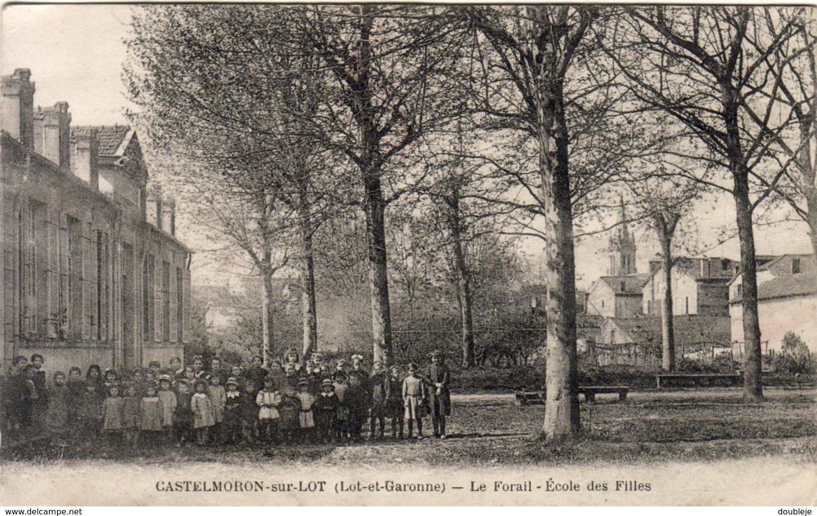 D47  CASTELMORON Le Foirail École Des Filles - Castelmoron