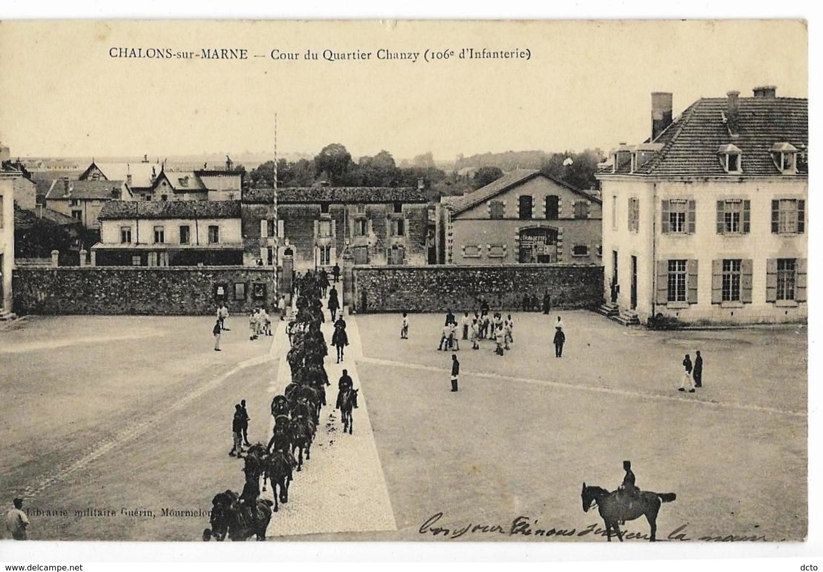 CHALONS-sur-MARNE Cour Du Quartier Chanzy (106° D'Infanterie) Ed. Guérin, Envoi 1907 - Châlons-sur-Marne