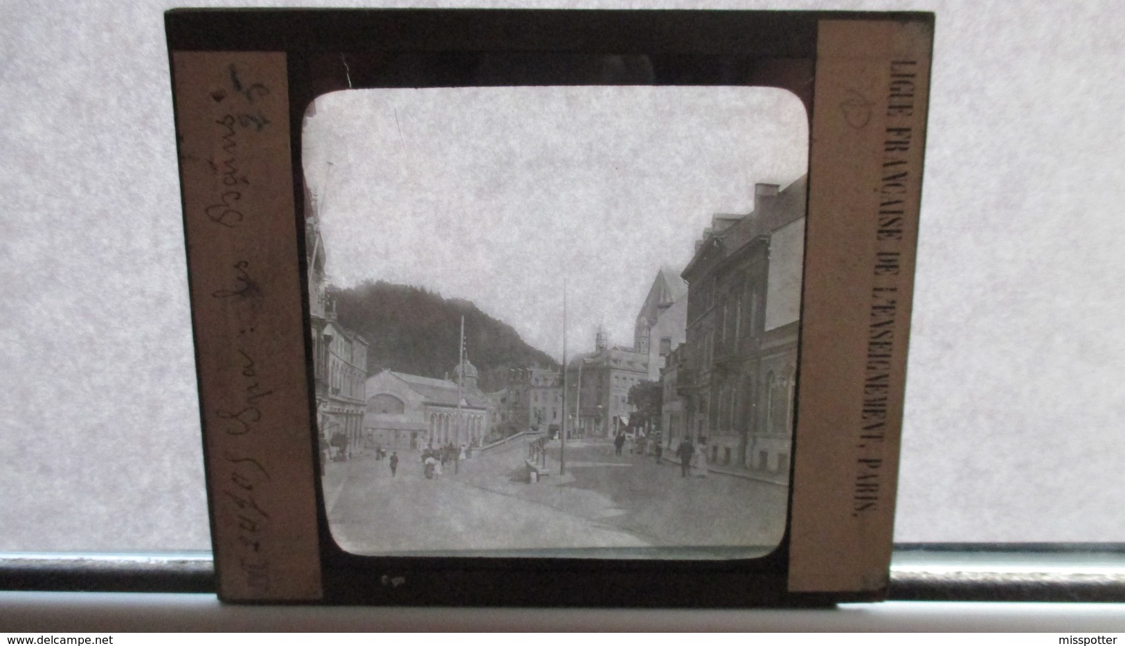 Plaque De Verre Photo Type Négatif Au Gélatino Bromure : SPA Les Bains, Vue Animée - Glasplaten