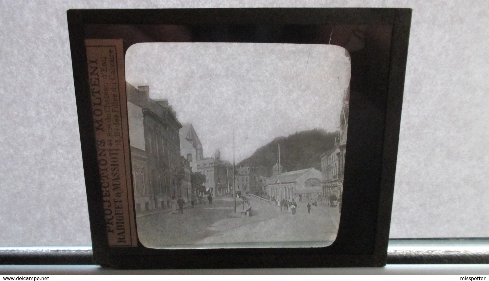 Plaque De Verre Photo Type Négatif Au Gélatino Bromure : SPA Les Bains, Vue Animée - Glasplaten