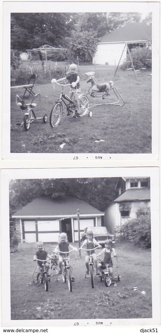 Lot De 2 Photographies Amateur / Enfants / Vélo, Tricycle, Cheval Manège, Voiture (Provenance Belgique) - 1967 - Personnes Identifiées