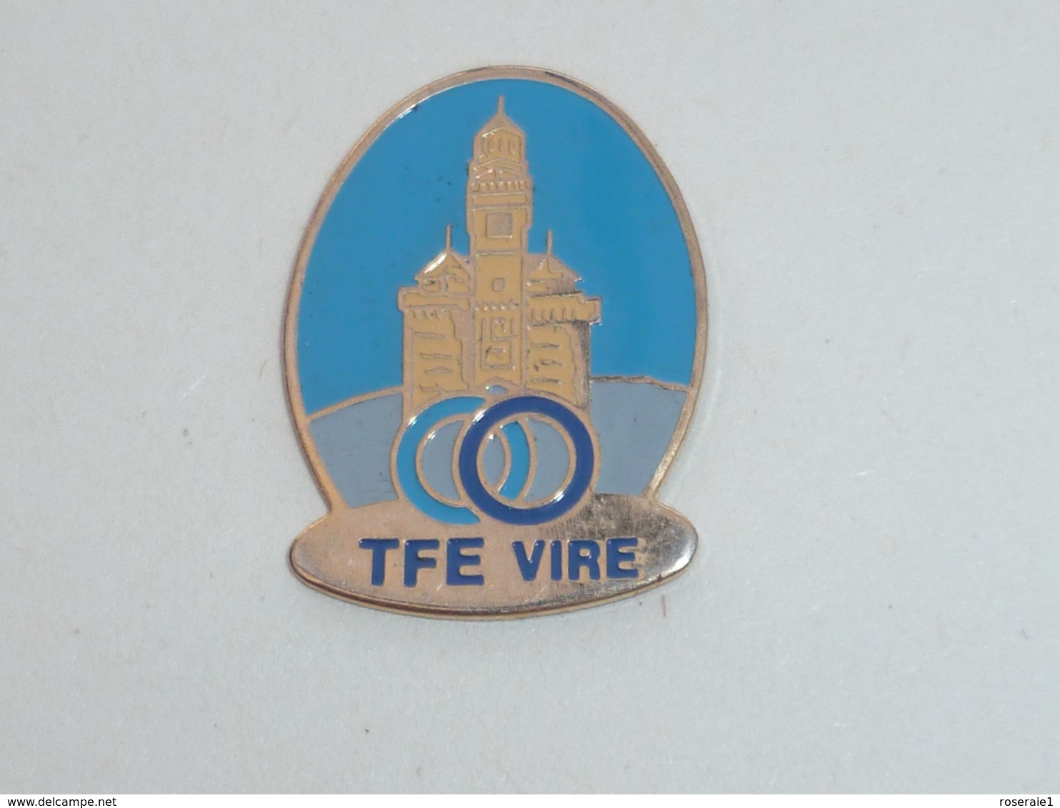 Pin's TRANSPORTS TFE, VIRE - Transports