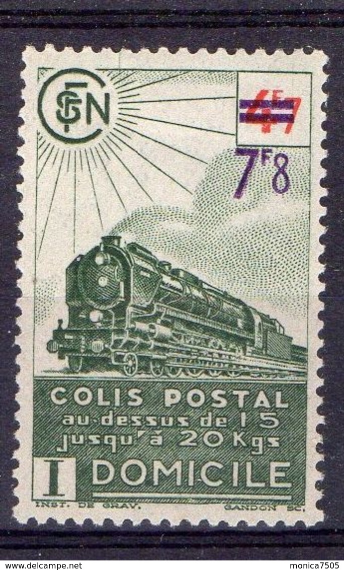 FRANCE (  COLIS POSTAUX ) : Y&T N°  228A  TIMBRE  NEUF  AVEC  TRACE  DE  CHARNIERE . - Neufs