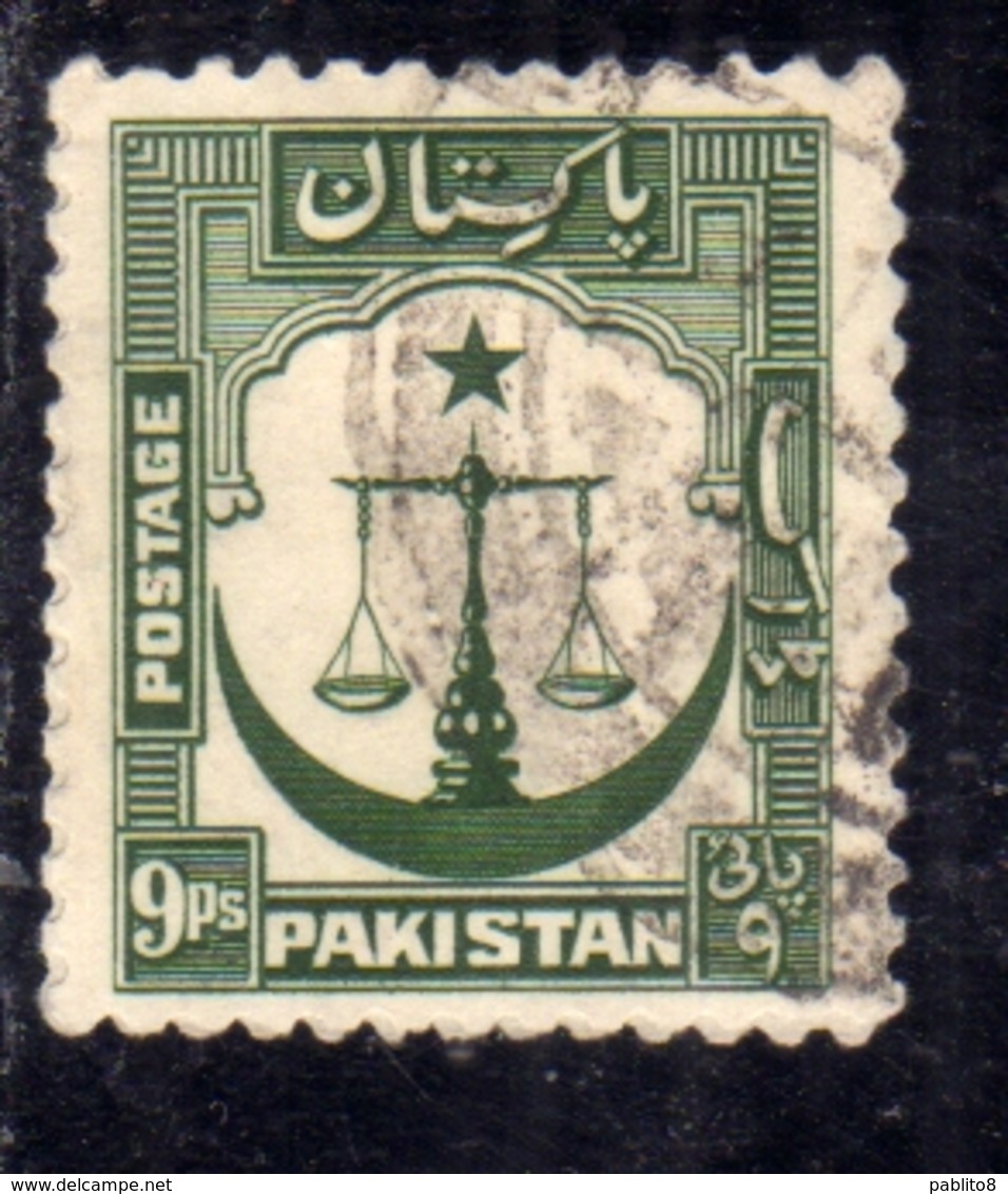 PAKISTAN 1948 INDEPENDENCE 1948 1957 SCALES STAR AND CRESCENT 9p USED USATO OBLITERE' - Pakistan