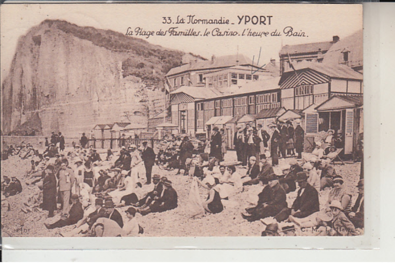 76  -  YPORT -  Plage Des Familles - Casino.....1945 - Yport