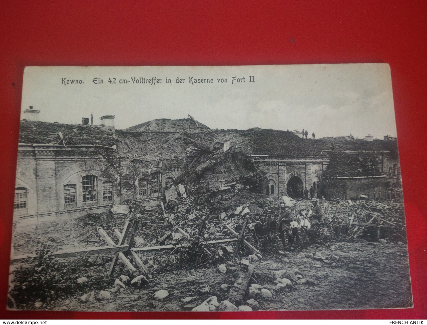 KOWNO EIN 42 CM VOLLTREFFER IN DER KASERNE VON FORT II - Lituanie