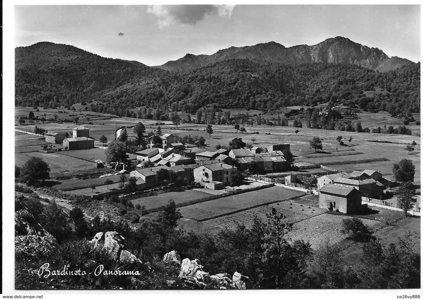 Bardineto (Savona). Panorama. - Savona