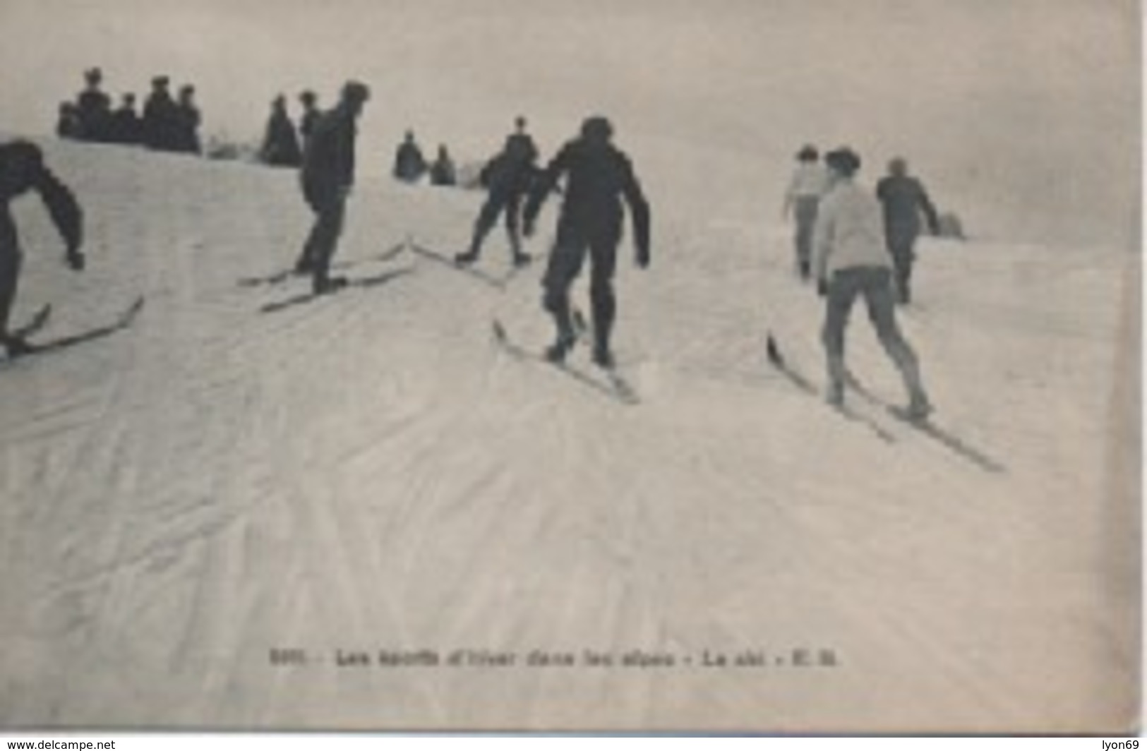 1466  LES SPORTS D HIVER  DANS LES ALPES  LE SKI - Sports D'hiver