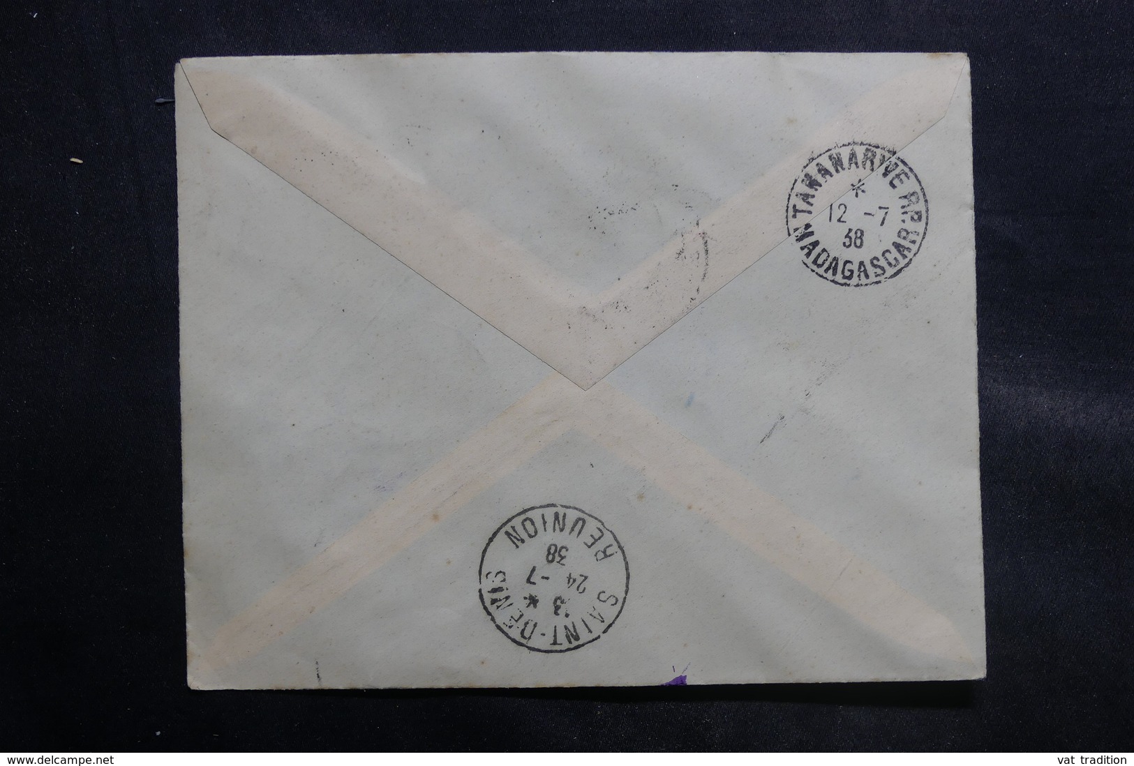 RÉUNION - Enveloppe Du Voyage D'étude Par Avion De Saint Denis Pour Tananarive En 1938, Affr. Plaisant - L 36515 - Lettres & Documents