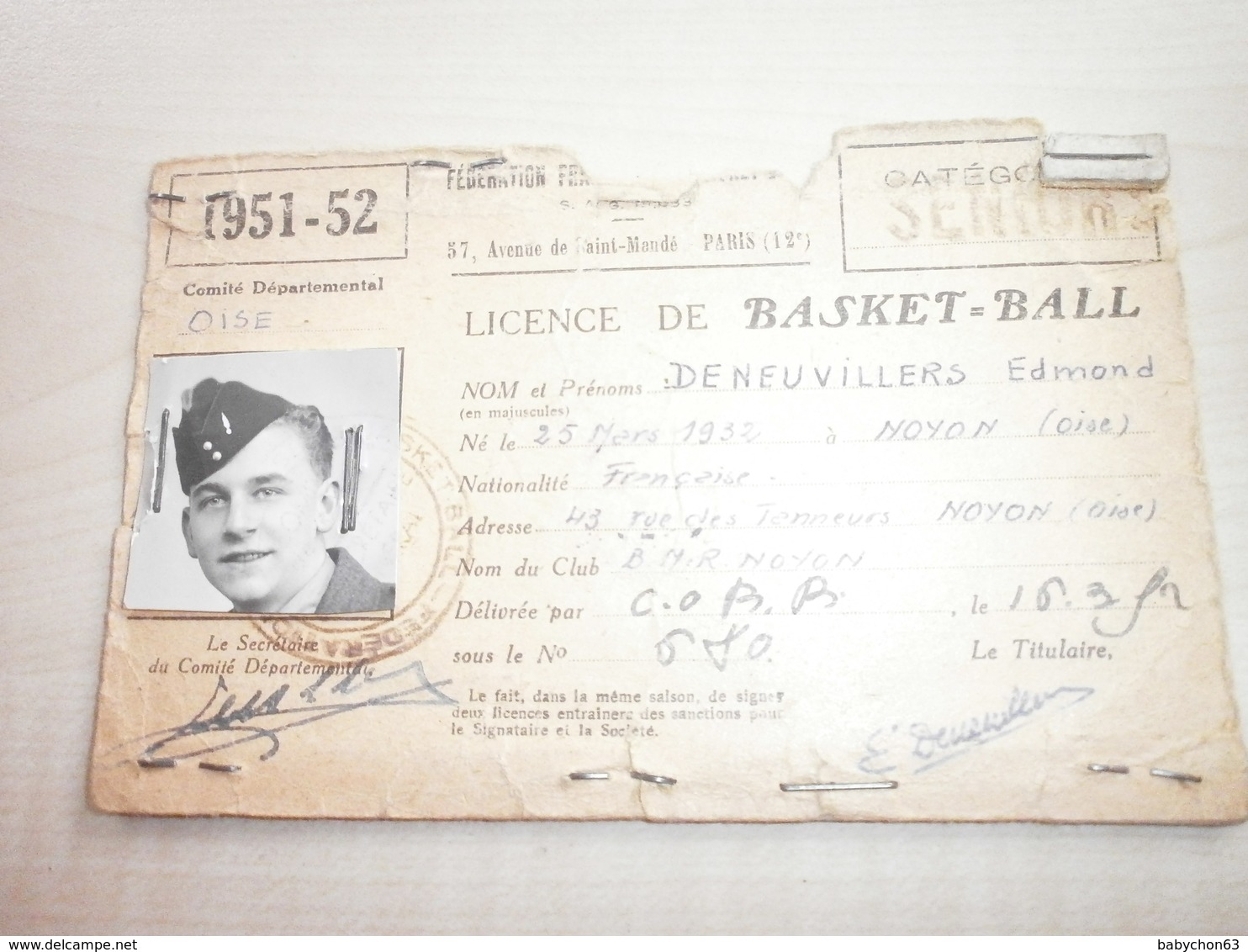 Licence De BASKET-BALL NOYON 1951/1952 Au Nom De DENEUVILLERS Edmond - Autres & Non Classés