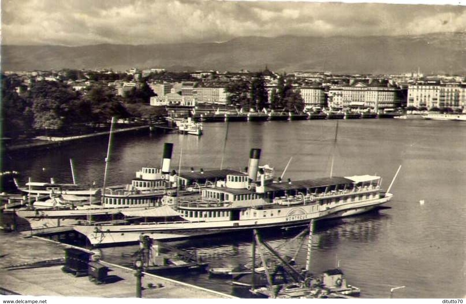 Geneve - Vuesur La Ville Depuis Le Quai Gustave Ador - Navi - Formato Piccolo Viaggiata – E 13 - Altri & Non Classificati