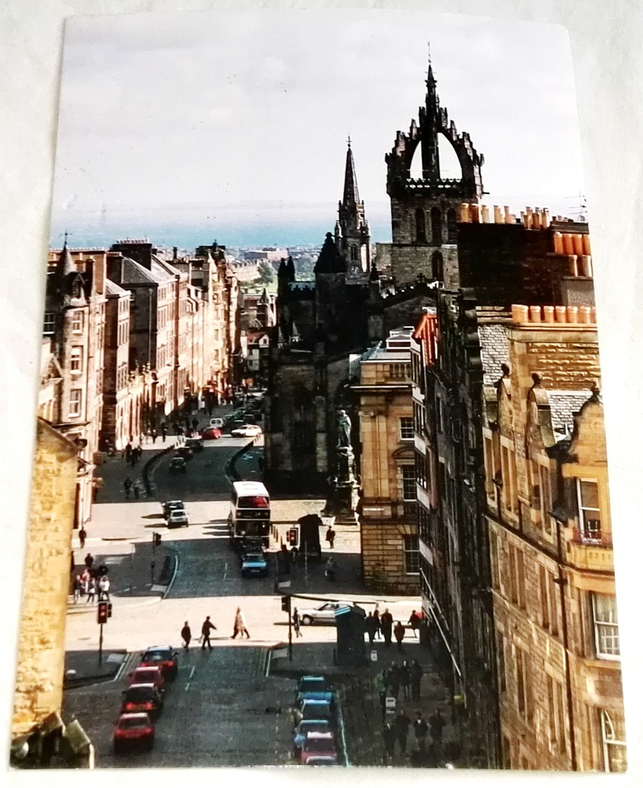 Postcard, Postal, Carte Postale / Scotland, Ecosse - Edinburgh, The Royal Mile And St Gile's Cathedral - Midlothian/ Edinburgh