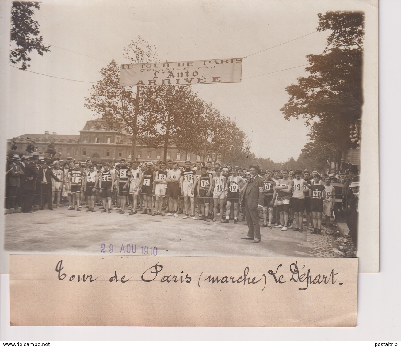 TOUR DE PARIS MARCHE LE DÉPART ORGANISÉ PAR L'AUTO  18*13CM Maurice-Louis BRANGER PARÍS (1874-1950) - Deportes