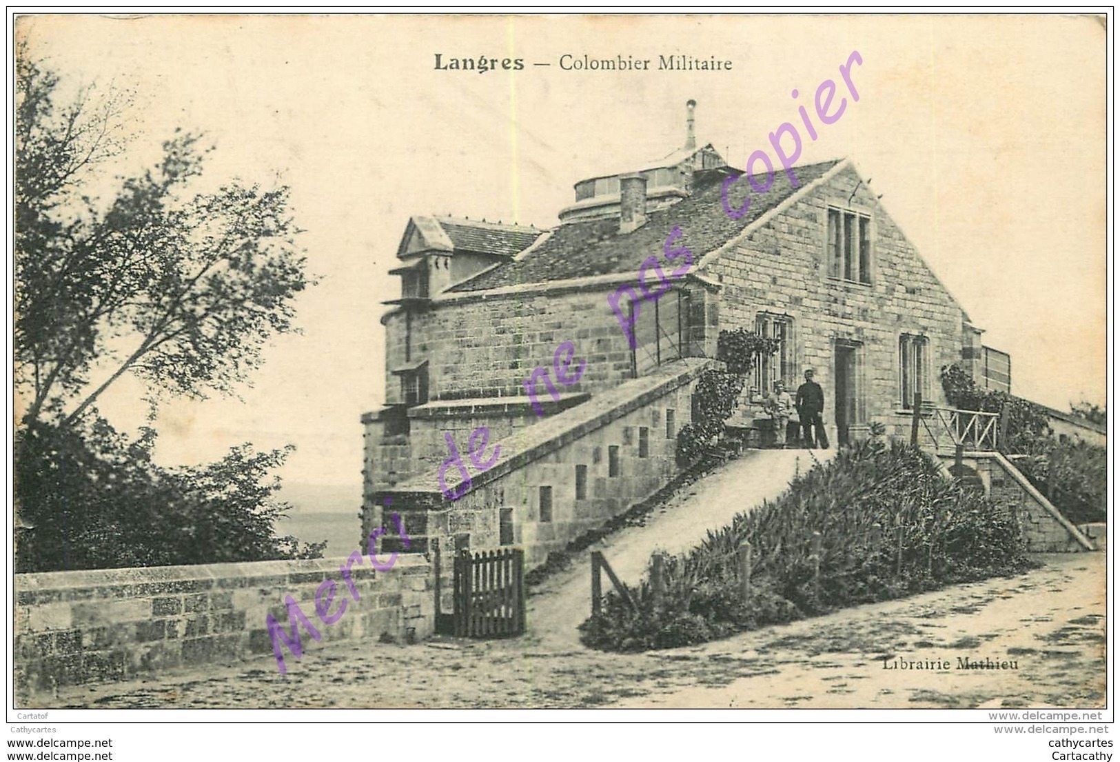 52. LANGRES . Colombier Militaire - Langres