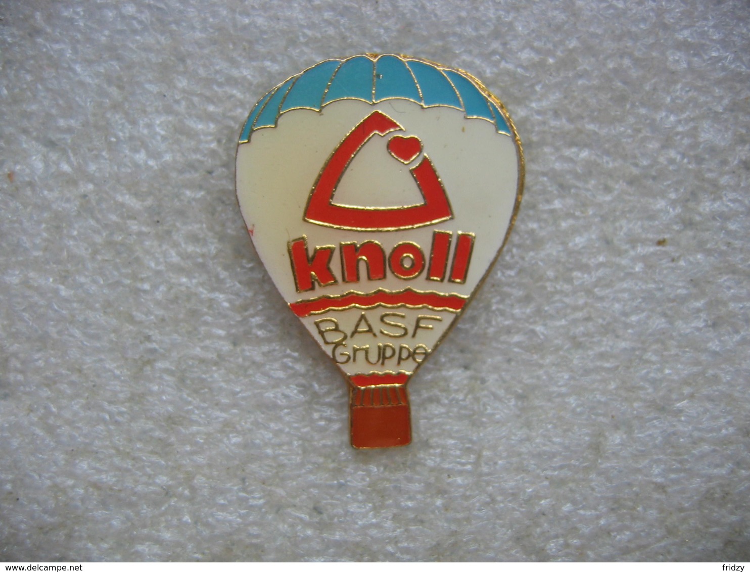 Pin's Montgolfiere KNOLL, Groupe BASF - Montgolfières