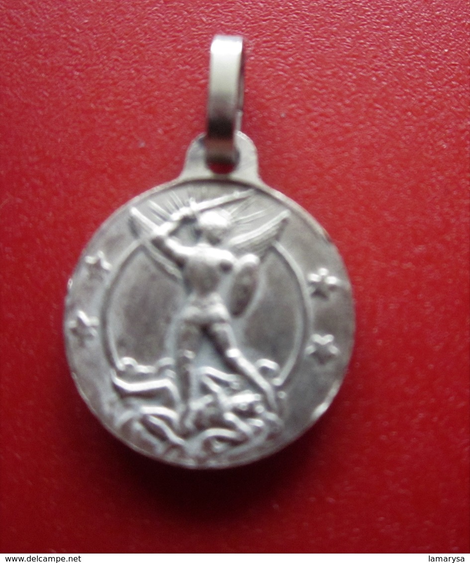 Bijou Ancien Médaille Pendentif En Argent Religion Chrétienne - Christian Religious - Faire Défiler Les Scanns ---voir - Pendentifs