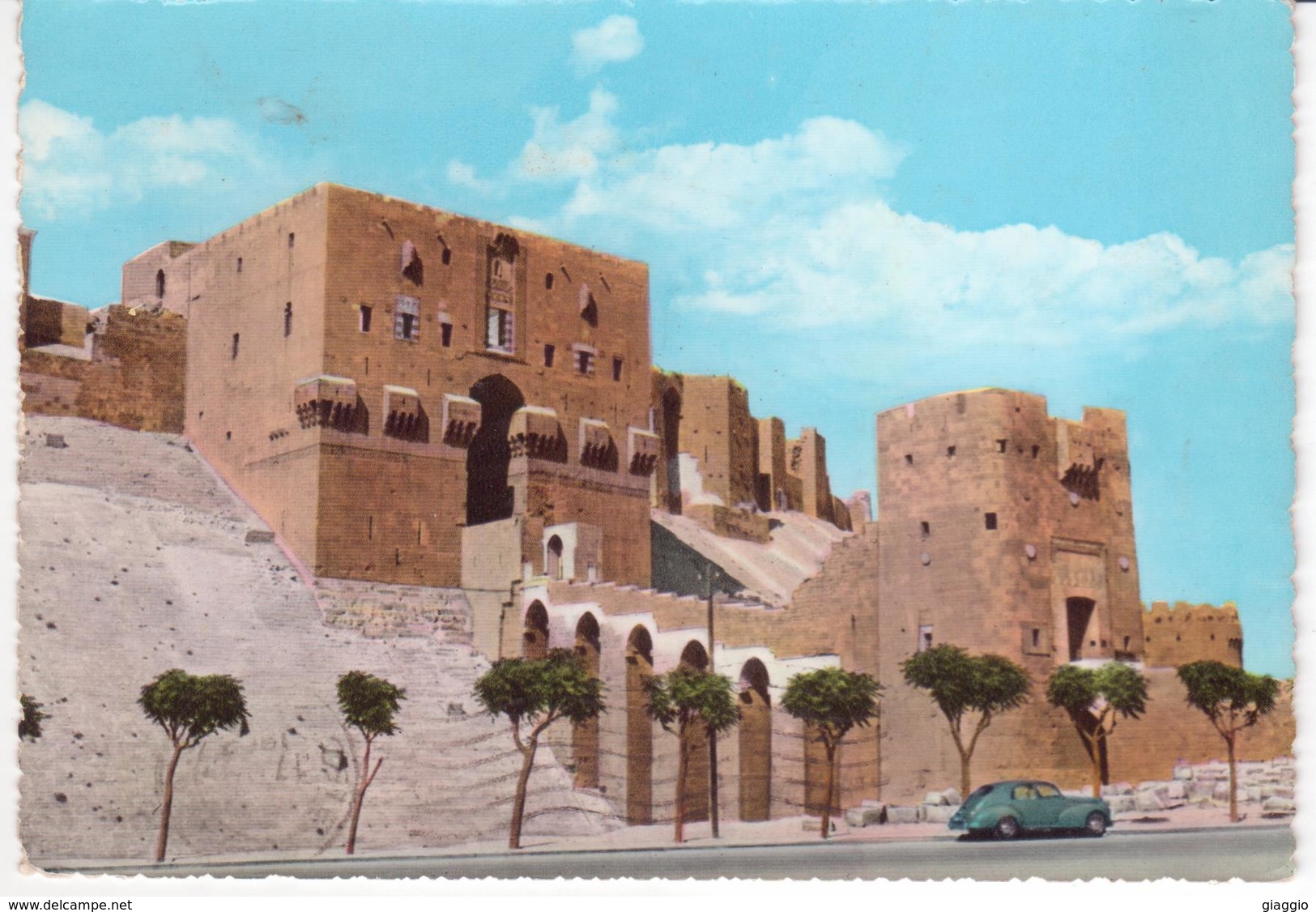 °°° 13400 - SYRIA SIRIA - ALEPPO - ENTRANCE OF THE CITADEL - 1962 °°° - Siria