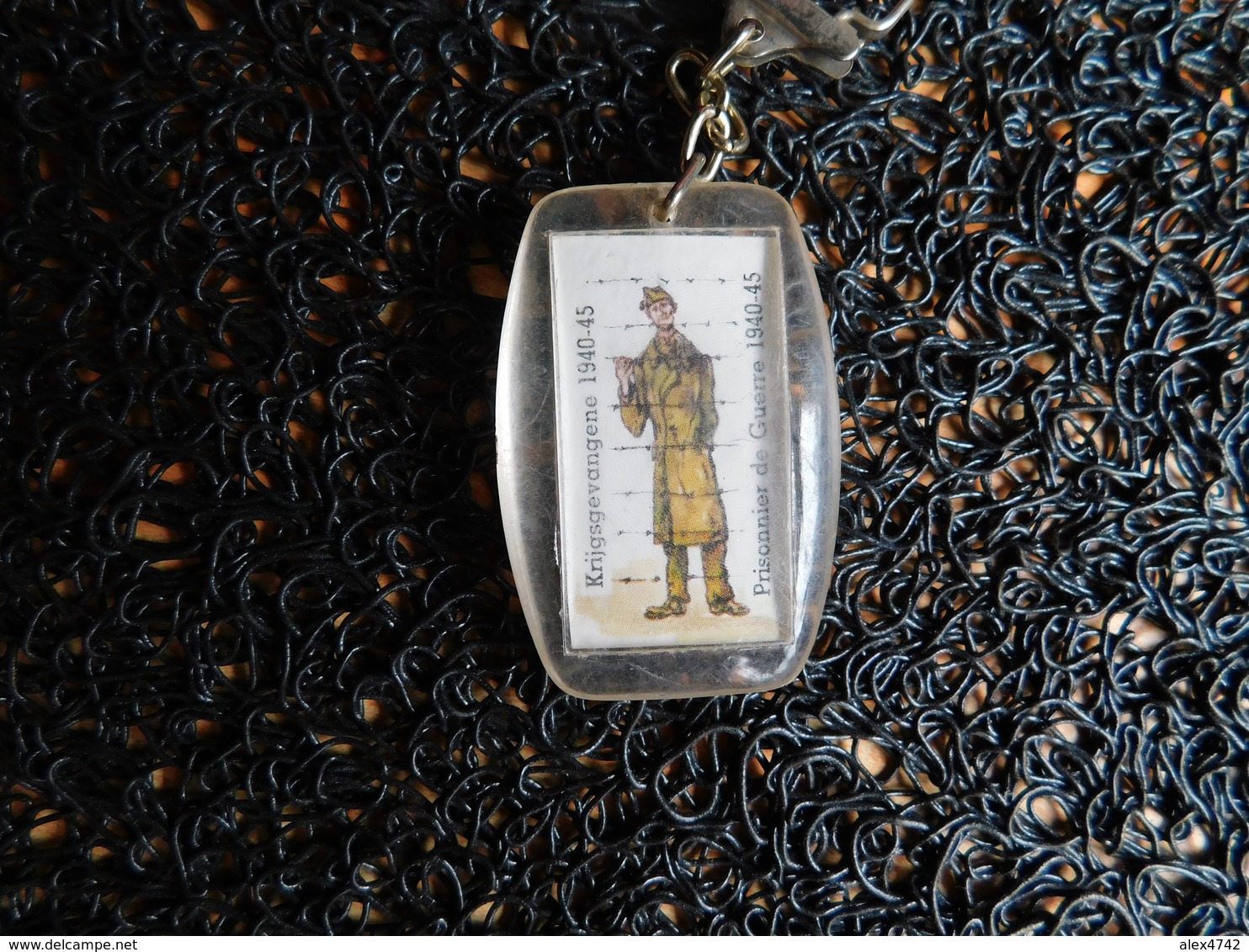 Porte-clefs Prisonnier De Guerre 1940-45, Croisade Pour La Paix  (Box 4-2) - Porte-clefs