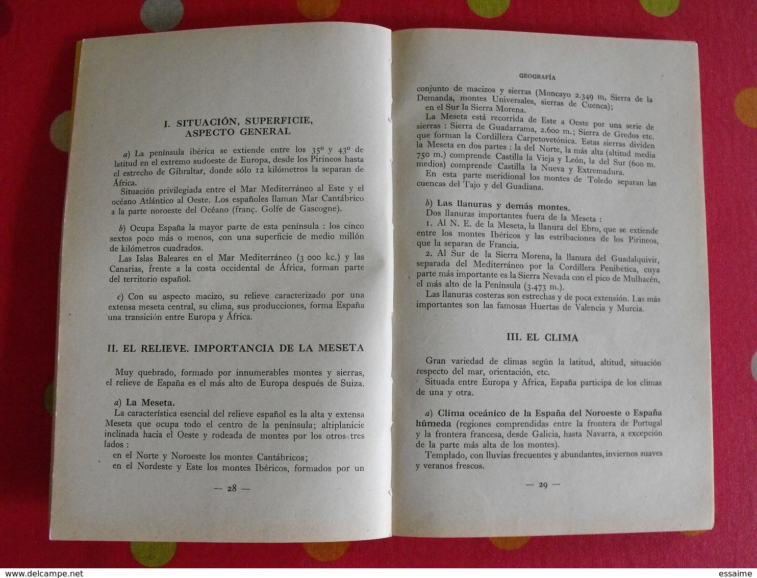 lot de 6 livres scolaires ou autres en Espagnol. espana. espagne. entre 1943 et 1966