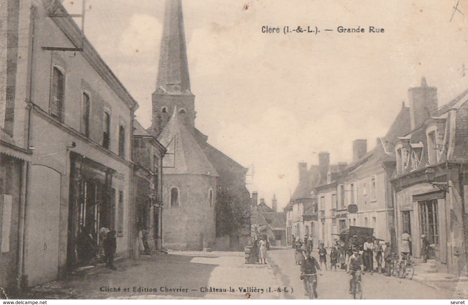 CLERE  - Grande Rue. Pas Courante - Cléré-les-Pins