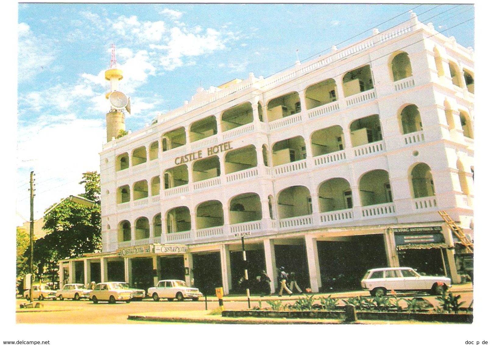 Kenya - Kenia - Mombasa - Castle Hotel - Moi Avenue - Cars - Autos - Kenia