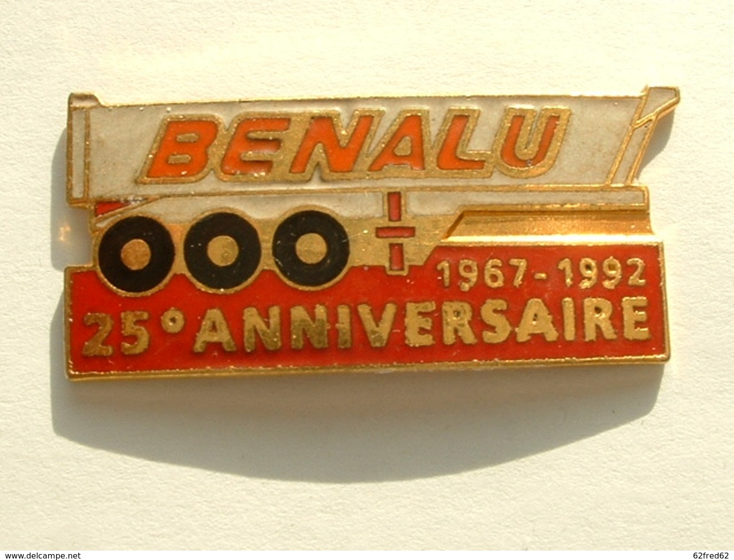 Pin's CAMION  - BENALU - 25 éme ANNIVERSAIRE - Transports