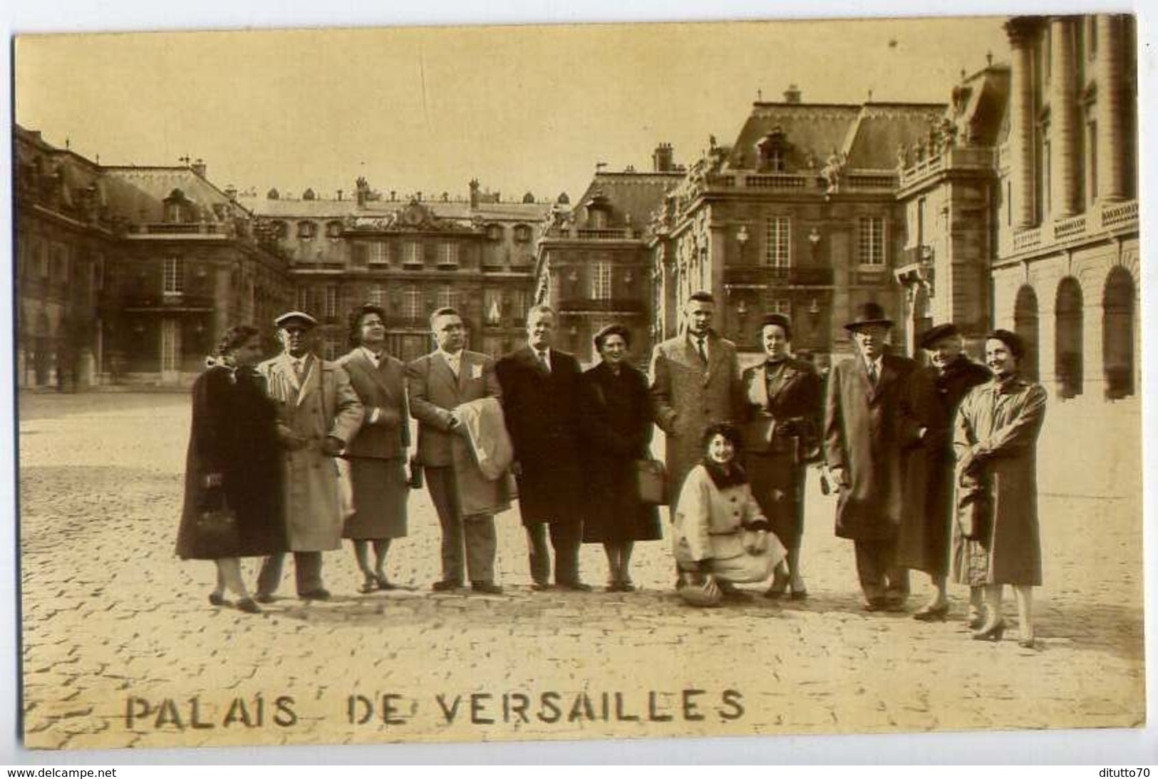 Palauis De Versailles - Foto Di Gruppo - Formato Piccolo Non Viaggiata – E 13 - Non Classificati