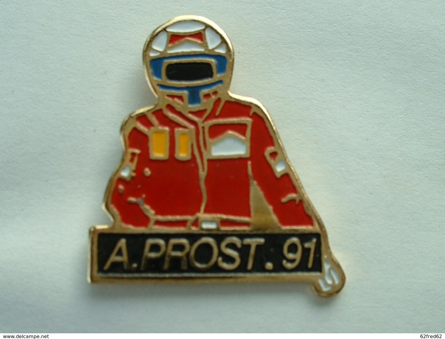 PIN'S F1 - ALAIN PROST 91 - MARLBORO - F1