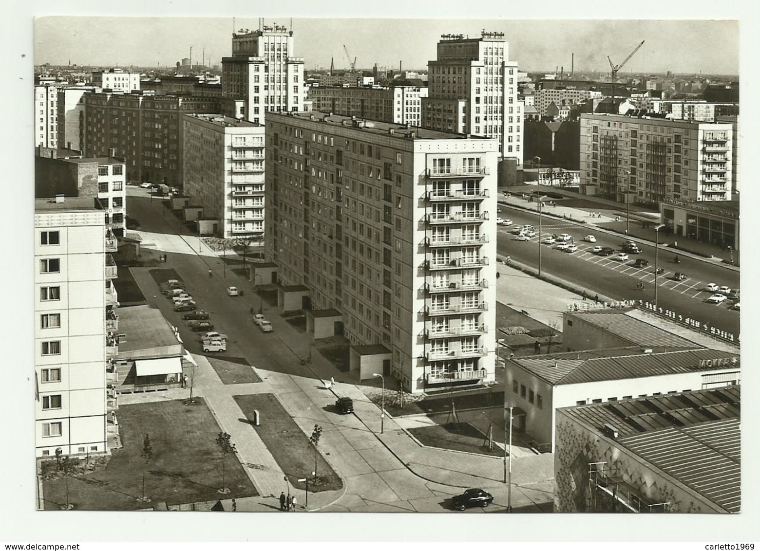 BERLIN - OST-BERLIN : STRAUSSBEGER PLATZ   - FOTO : LANDESBILDSTELLE - FG - Friedrichshain