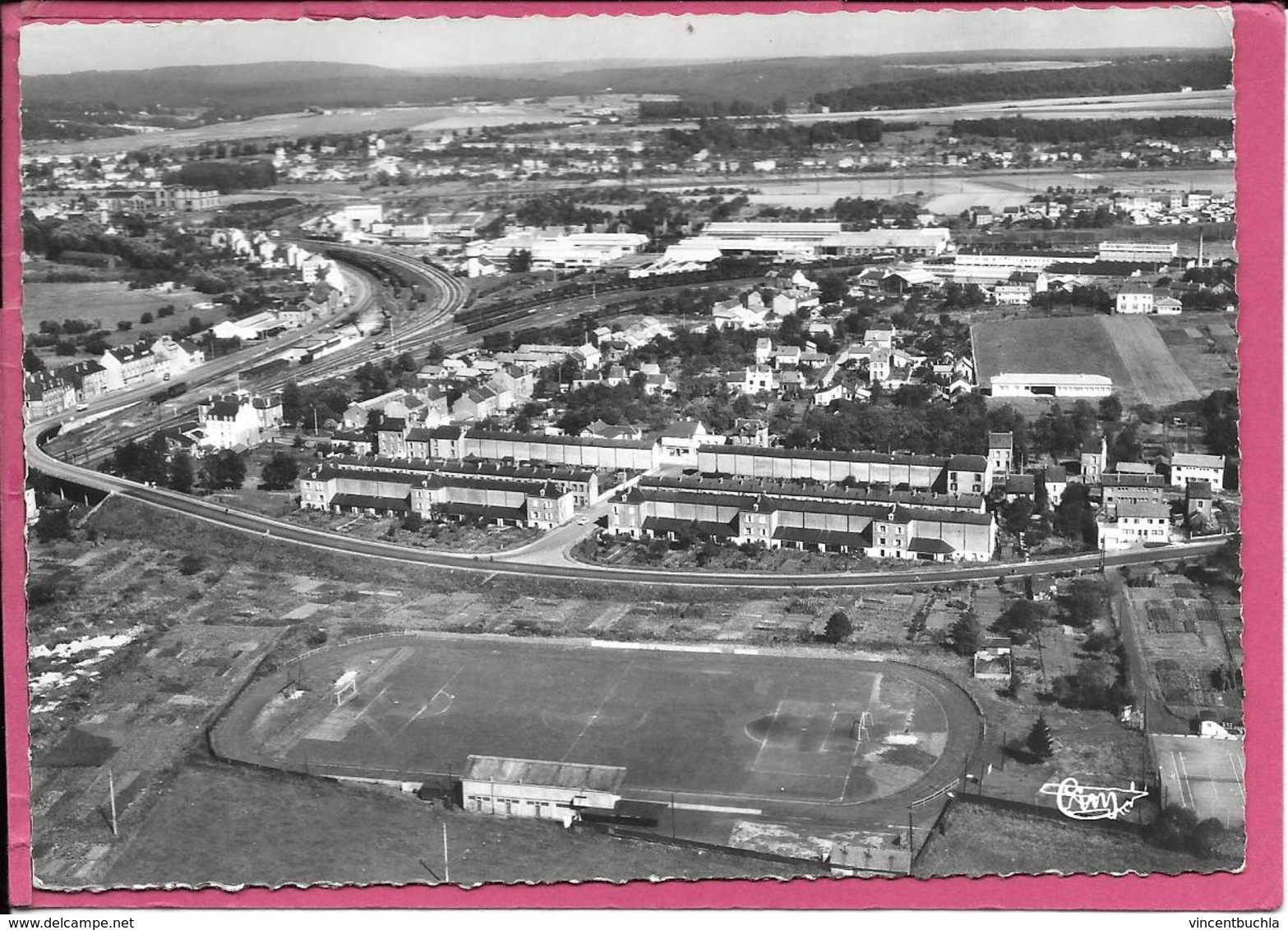 Villers Semeuse - Parc Des Sports Vue Aérienne Parfait état - Autres & Non Classés