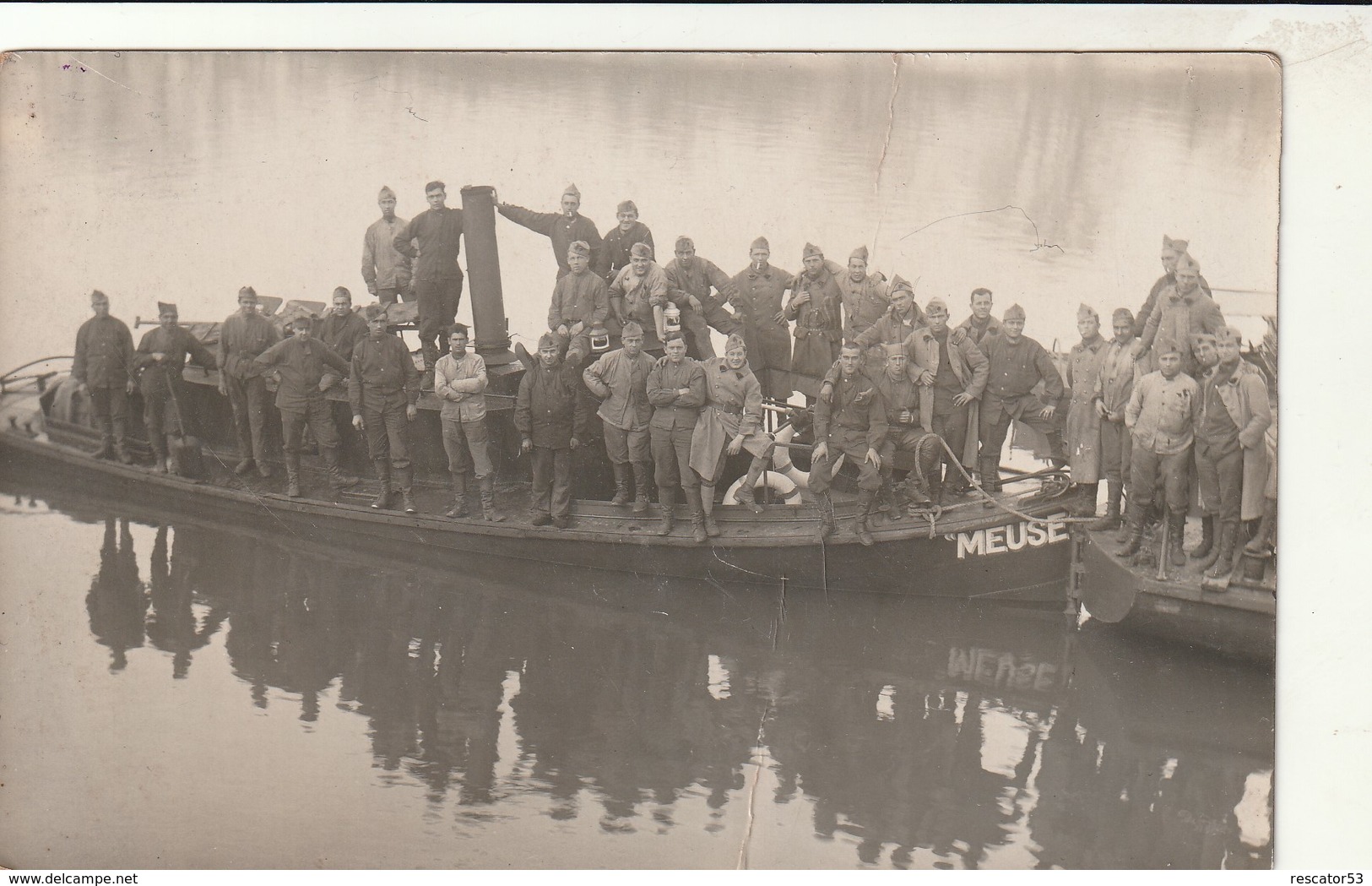 Rare Carte-photo Groupe De Militaires Sur Bateau à Vapeur "La Meuse" - 1914-18