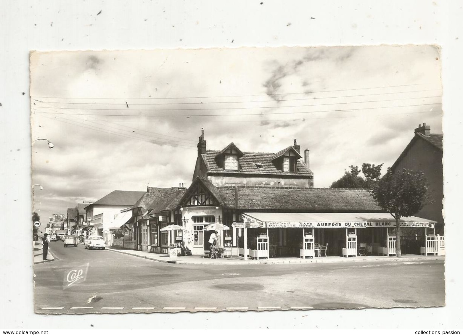 Cp , 14 , Ouistreham ,  RIVA-BELLA ,  Rue De La Mer Et L'auberge Du Cheval Blanc ,  Voyagée ,  Restaurant - Ouistreham