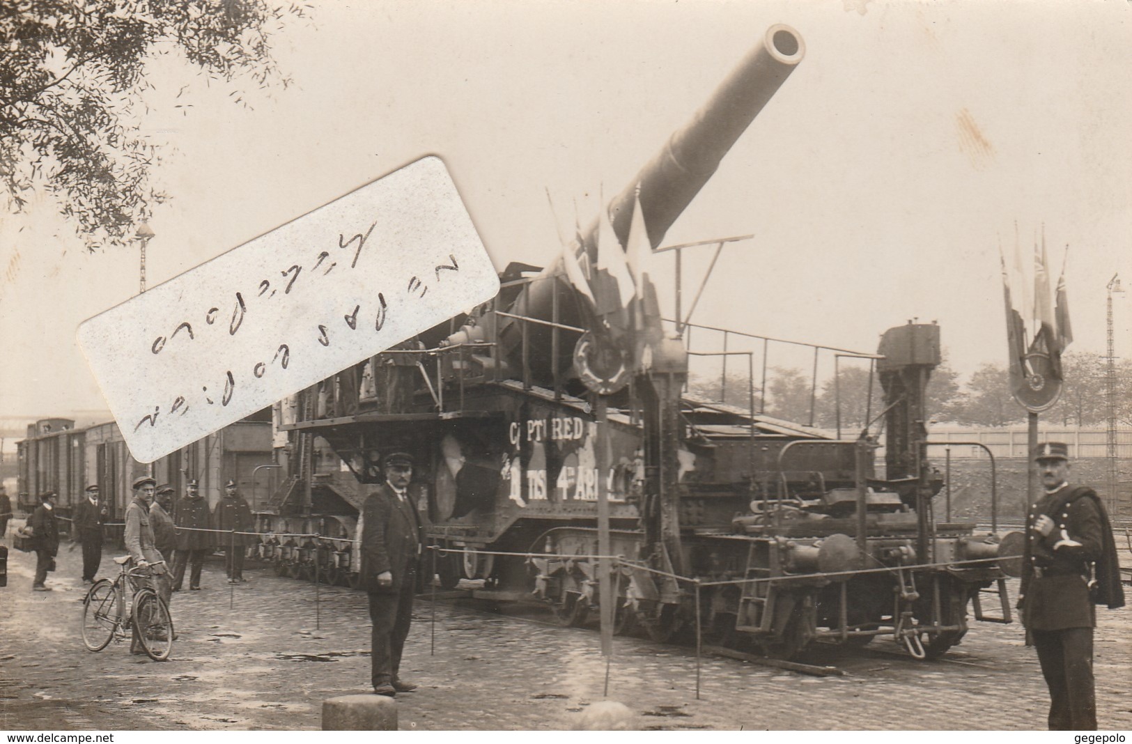 France - Alliance Franco-anglaise ?? ,  PTI RED , British 4th Army - Cannon On Train       ( Carte-photo ) - Equipment