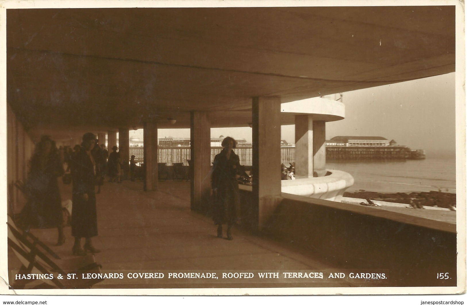 REAL PHOTOGRAPH - HASTINGS & ST. LEONARDS COVERED PROMENADE - SUSSEX - Hastings