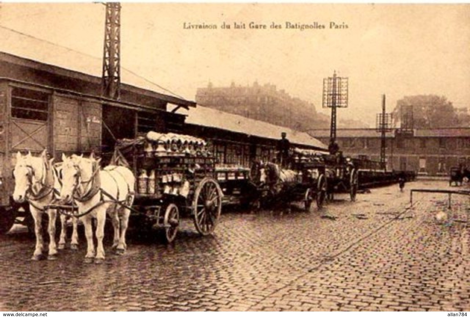 75 - PARIS 17è - CPA GARE DES BATIGNOLLES - LIVRAISON DU LAIT DE LA SCVC - ATTELAGES - VOIR PHOTO ET NOTICE - EXC ETAT - Stations, Underground