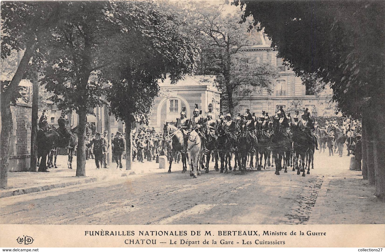 78-CHATOU-FUNERAILLES DE M. BERTEAUX MINISTRE DE LA GUERRE, DEPART DE LA GARE , LES CUIRASSIERS - Chatou